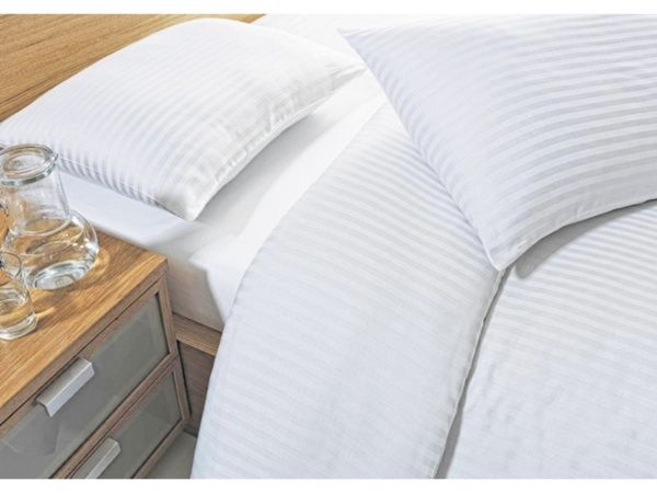 Пододеяльник 200х220 сатин 1*1,оптич.отбелка, Air-Jet, 100% х/б, пл-ть 140г/м2 (140*110\40*40) ОЛДИ