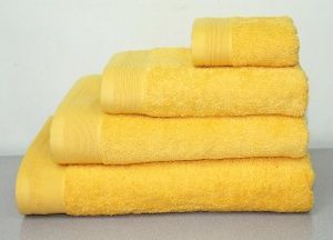 Полотенце махровое 70х140 желтый, "GUTEN MORGEN"
